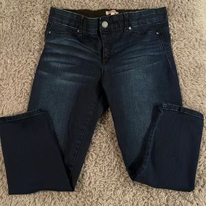 Juicy Couture capris 🔥